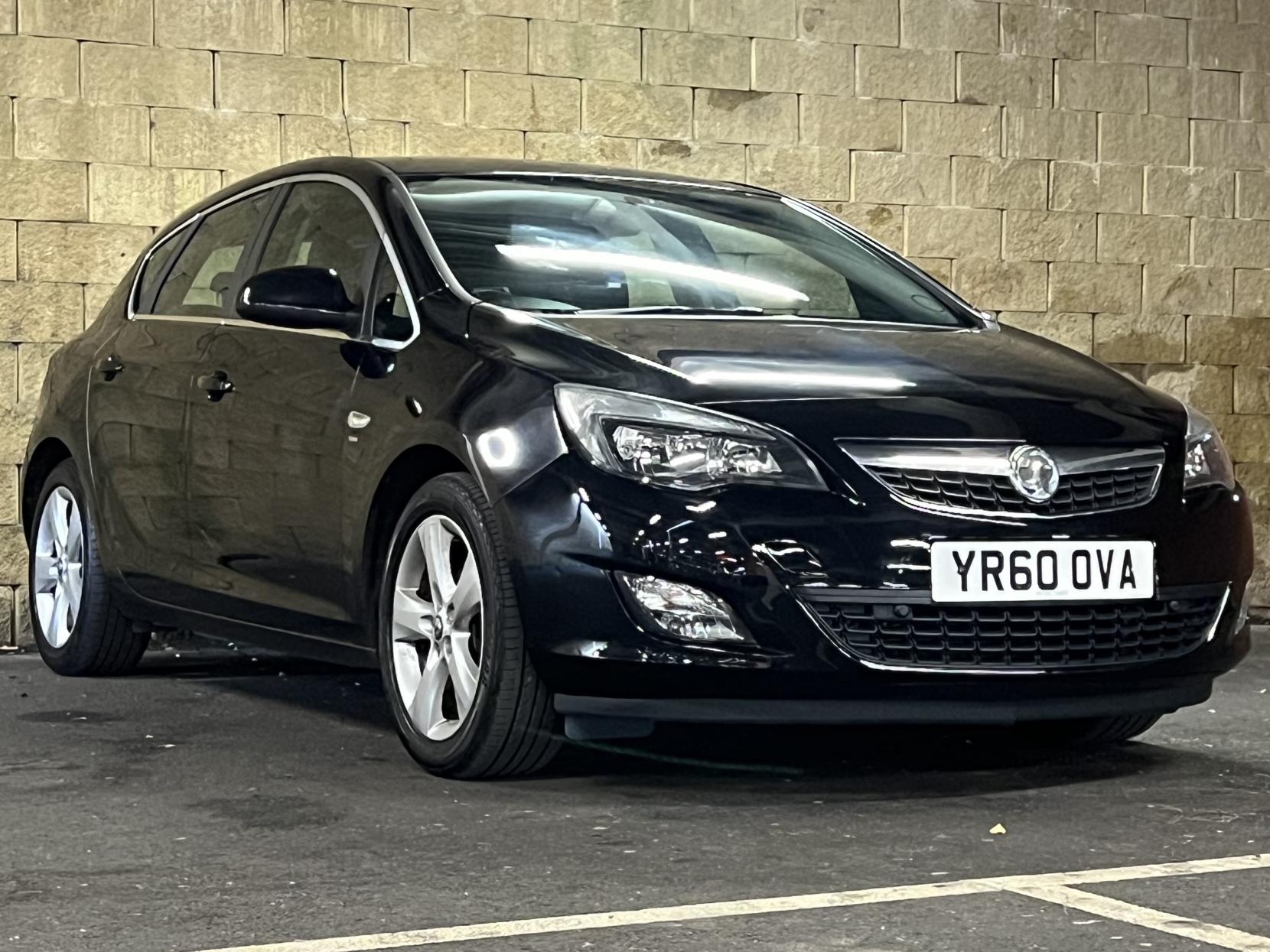 Vauxhall Astra 1.6 16v SRi Hatchback 5dr Petrol Auto Euro 5 (115 ps)